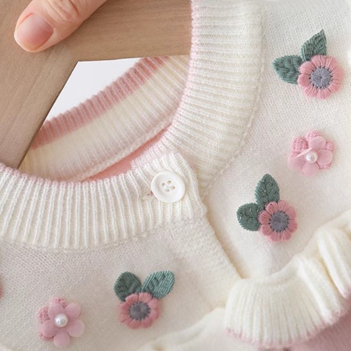 Girls Spring and Autumn Knitted Sweater Jacket Little Princess Sweater Baby Top Girls Autumn Long Sleeve Cardigan