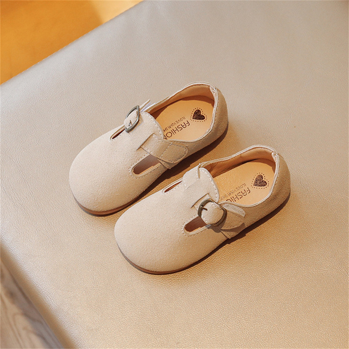 Children's girls' fashionable and versatile princess shoes, soft-soled moccasins, flat leather shoes