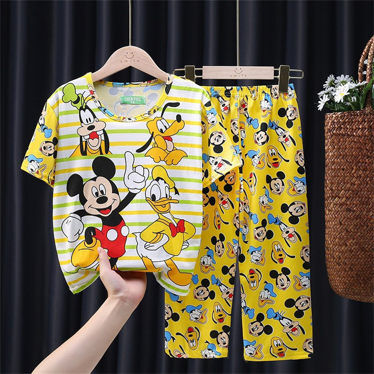 New children's pajamas for boys and girls summer thin short-sleeved trousers for boys children summer air-conditioned home