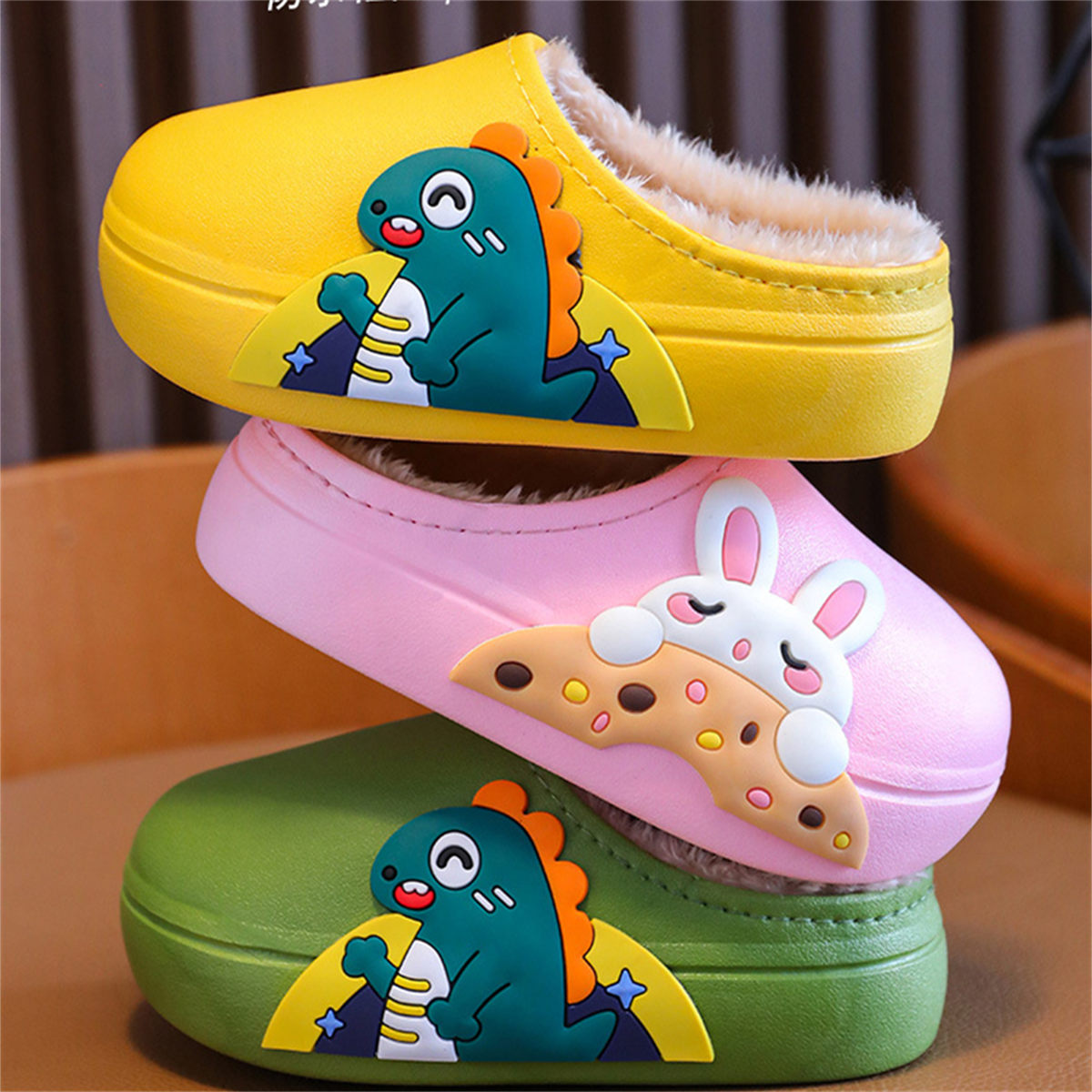 Winter cartoon pattern cute style indoor warm cotton slippers for boys and girls