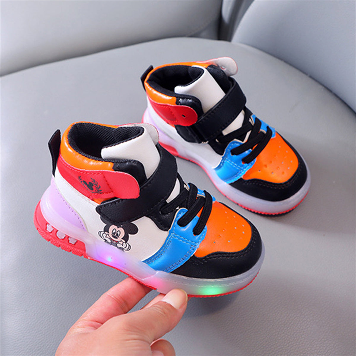 Children's Mickey and Minnie cartoon pattern luminous sneakers