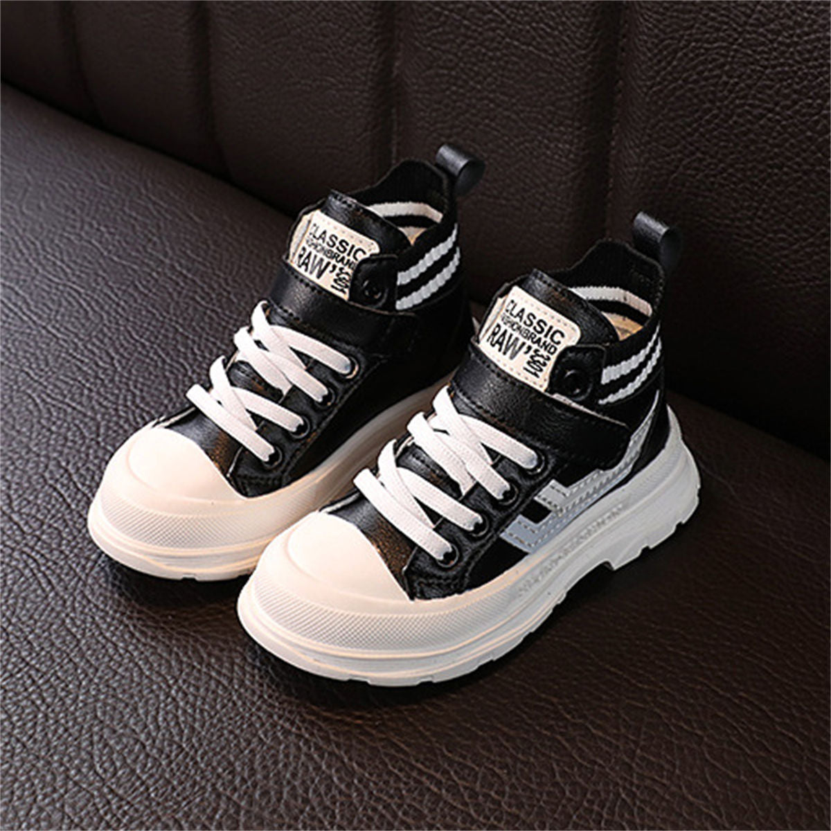 Children&#39;s and boys&#39; autumn color matching fashion casual Velcro high-top canvas shoes