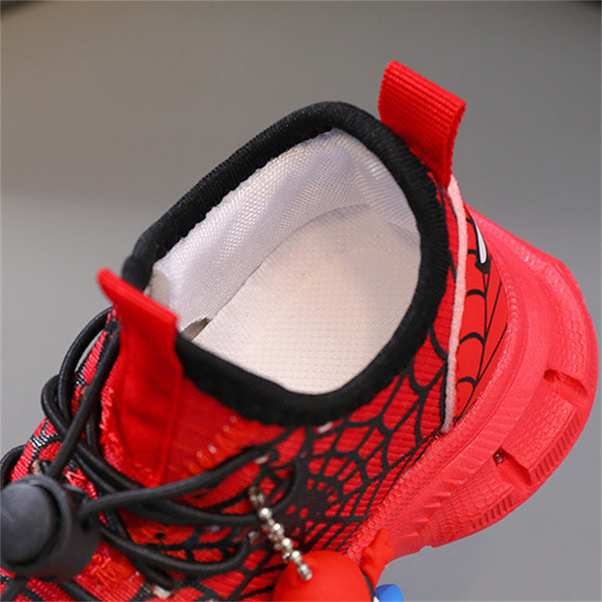 Children's mesh spider web LED light-up sports shoes