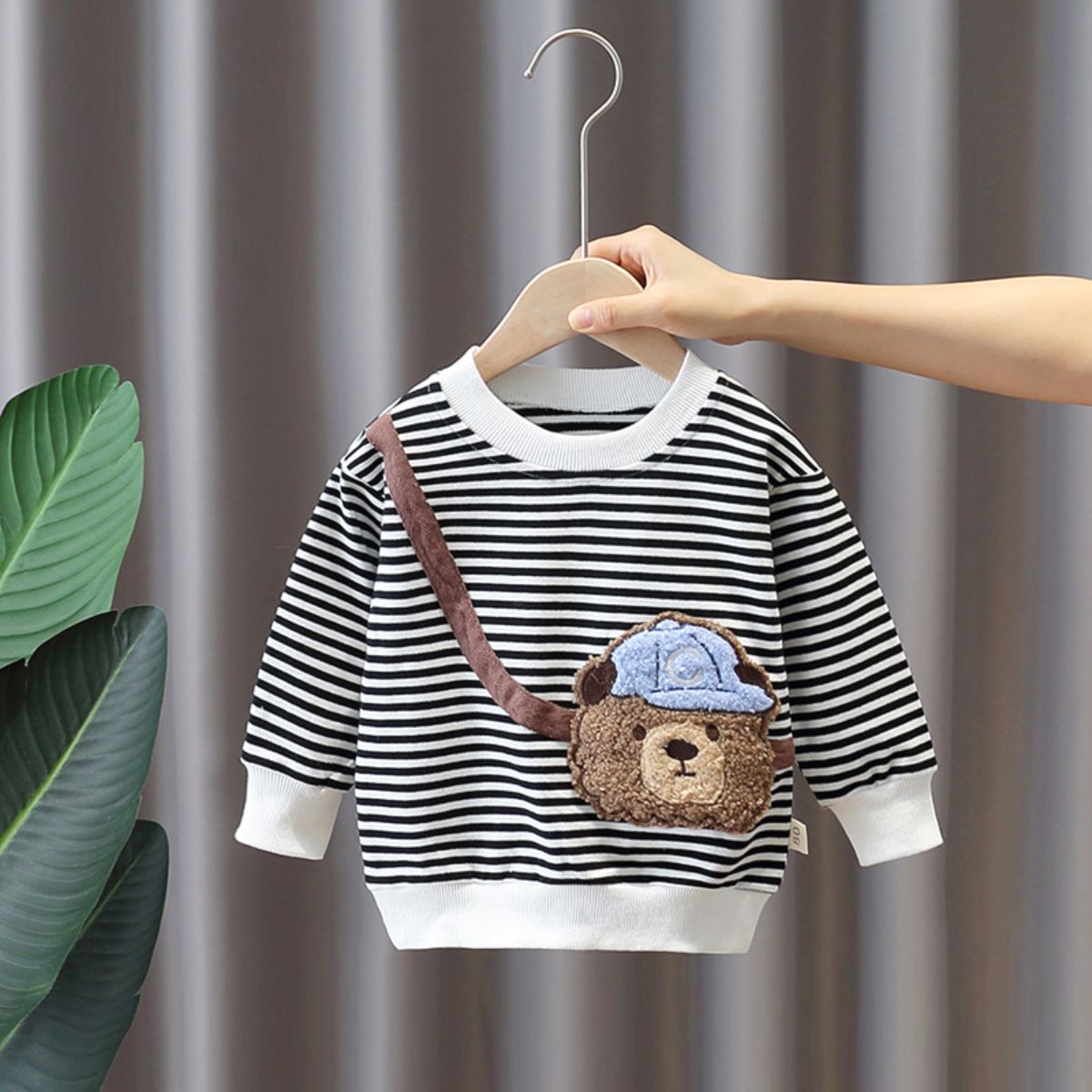 Boys' sweatshirts new autumn styles for children and babies cartoon autumn clothes for girls long-sleeved T-shirts children's striped tops