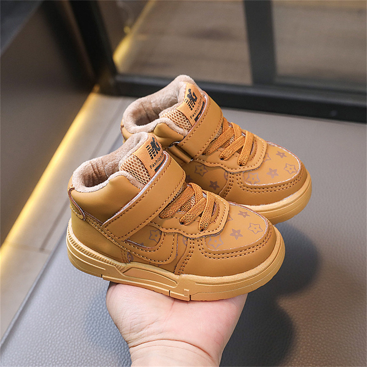 Children's autumn and winter boys and girls plus velvet fashionable printed warm non-slip high-top cotton shoes