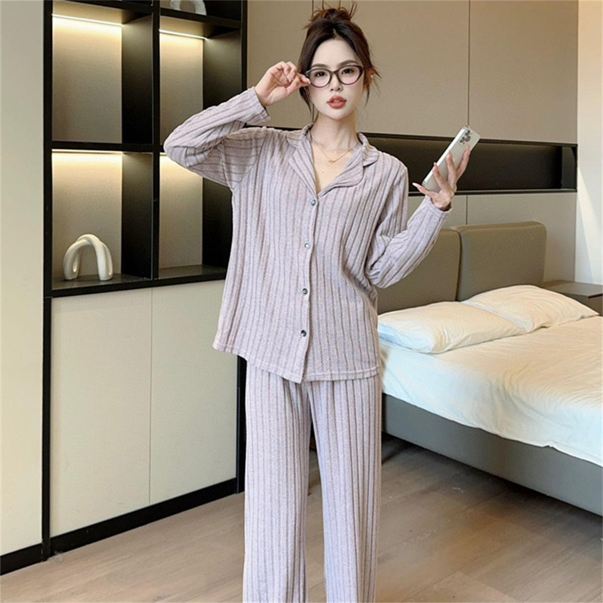 Simple Brushed Striped Women's Autumn and Winter Pajama Set