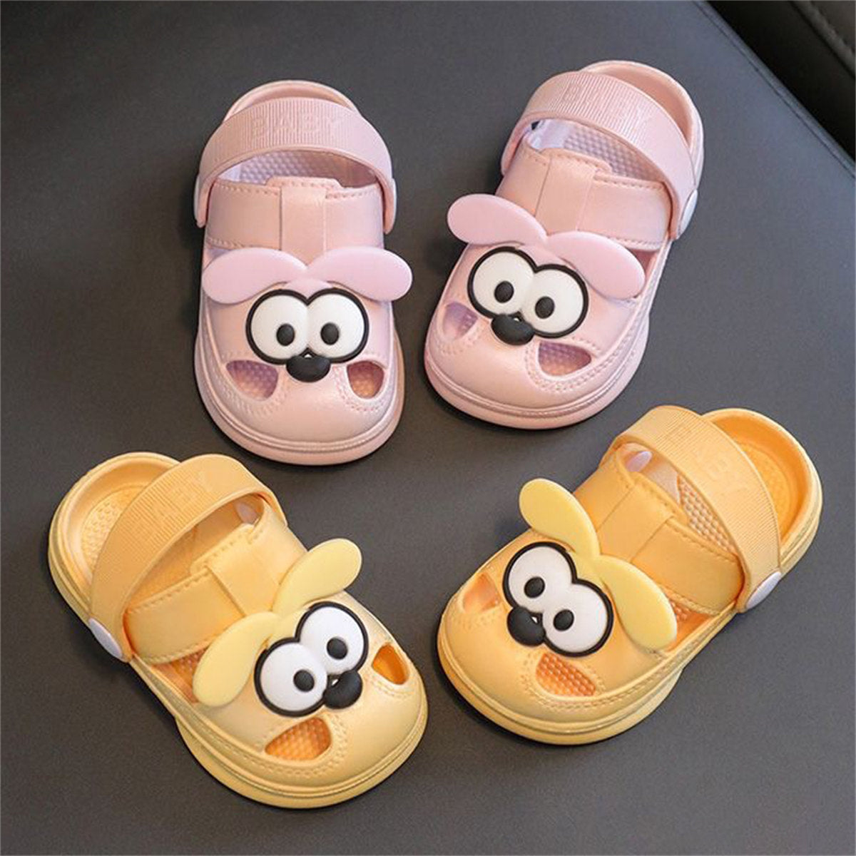 Cute bear soft bottom non-slip home bathroom slippers