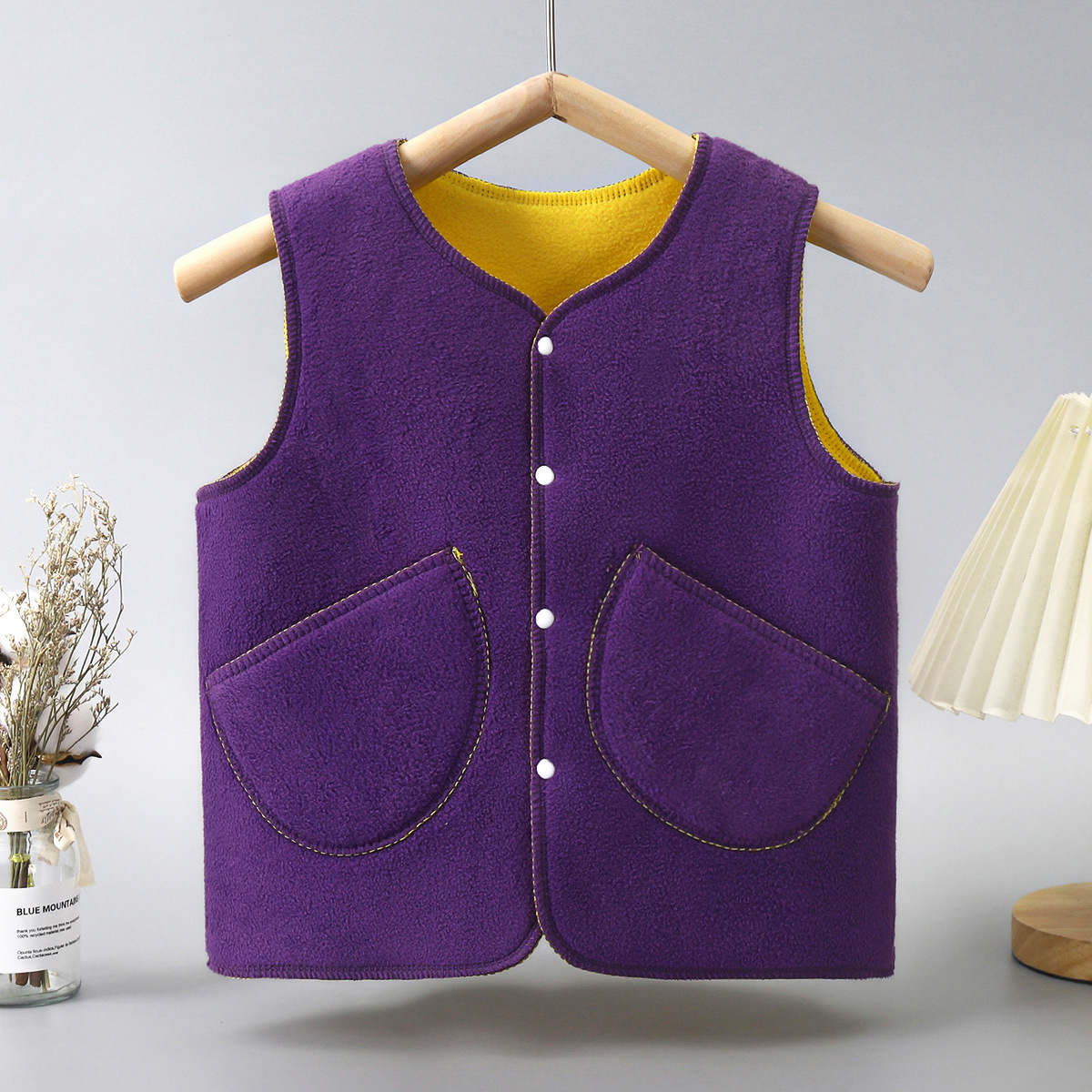 Children&#39;s autumn and winter polar fleece double-sided velvet vest