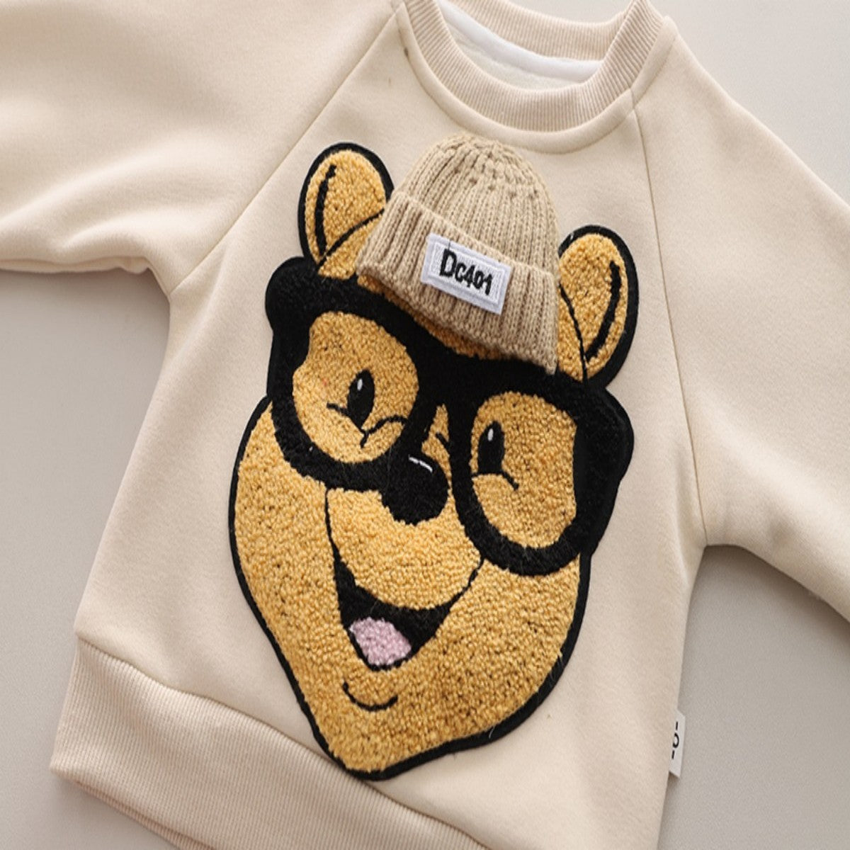 Winter wear plus velvet glasses bear sweater suit cartoon plus velvet sports two-piece suit