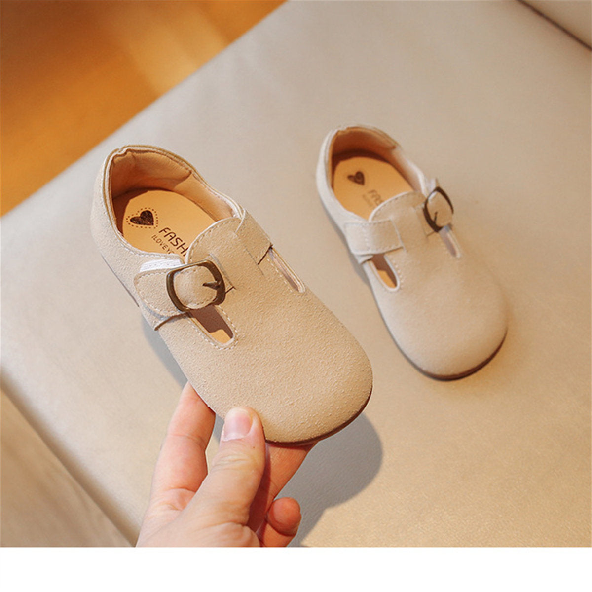 Children's girls' fashionable and versatile princess shoes, soft-soled moccasins, flat leather shoes