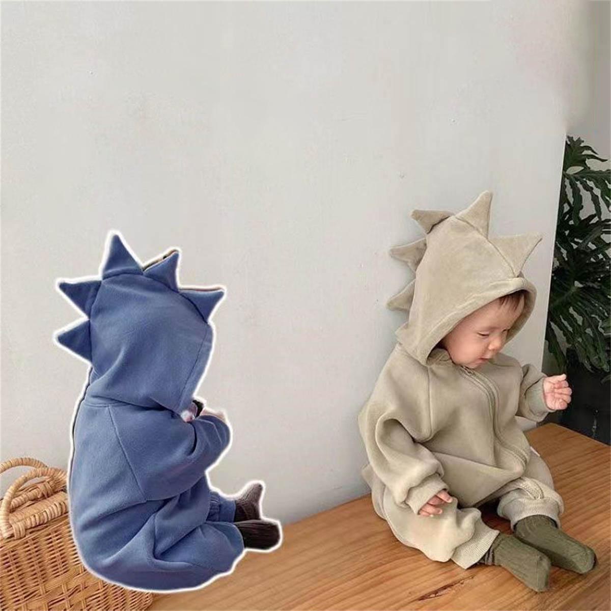 Dinosaur style baby boy spring and autumn outdoor romper