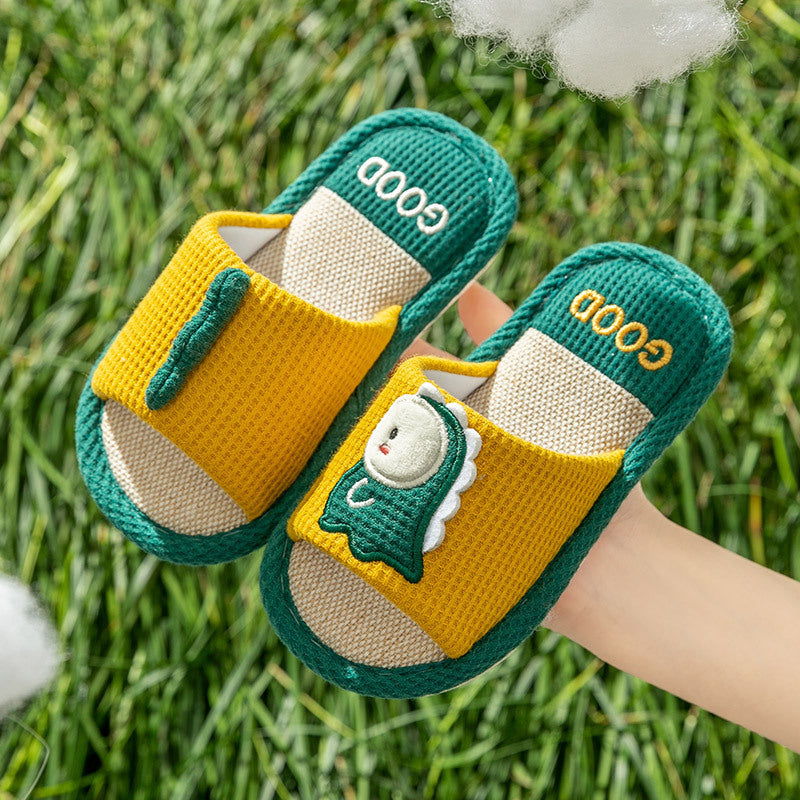 Middle and large boys autumn and winter cute dinosaur pattern leisure home breathable cotton slippers