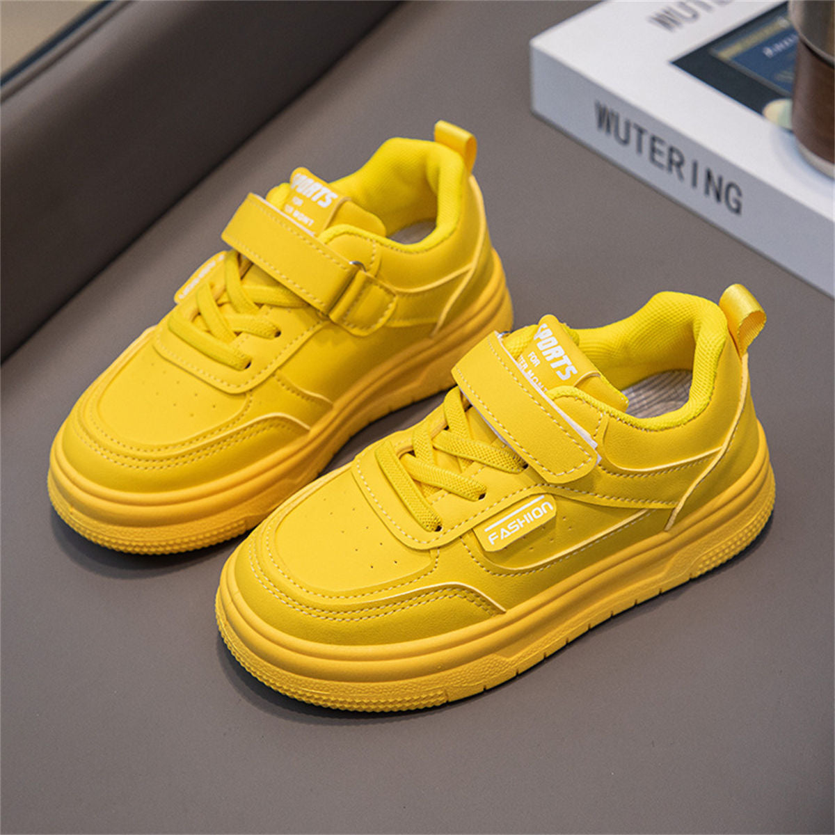 Autumn bright series casual fashion style low-top sneakers for middle and large children and girls