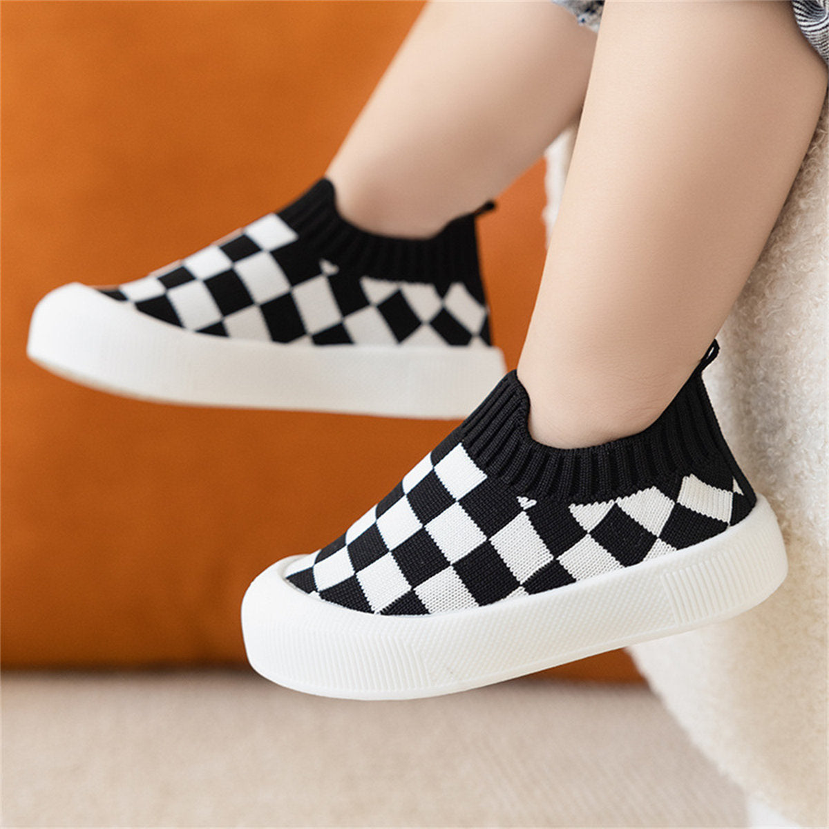 Children's boys and girls spring and autumn soft-soled non-slip breathable non-drop anti-kick toddler shoes