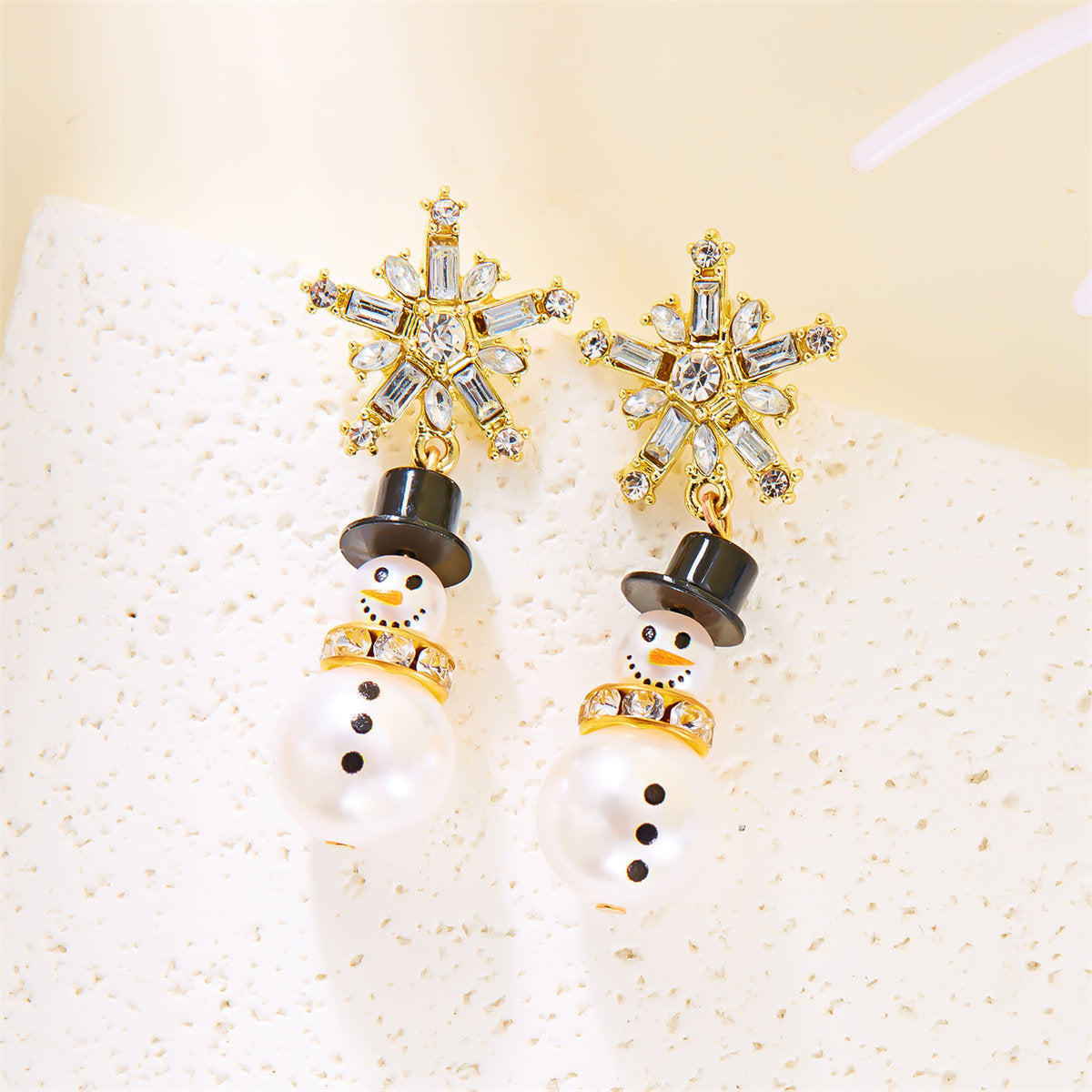 Women's Christmas Exquisite Christmas Snowman Pendant Earrings