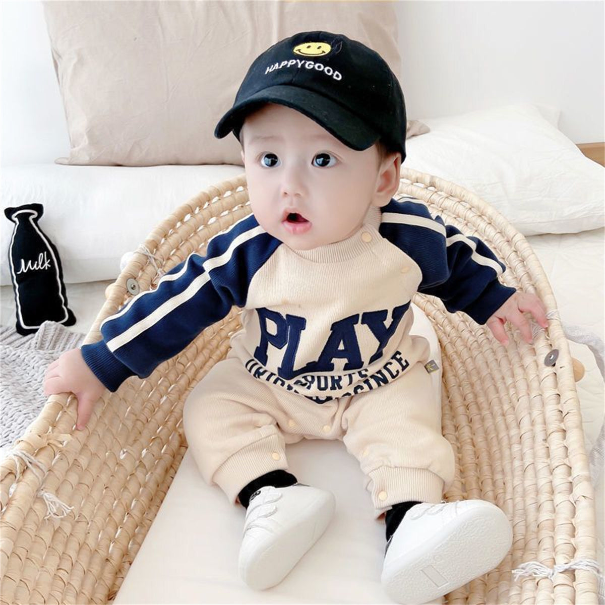 Infant long sleeve onesie casual romper baseball style romper