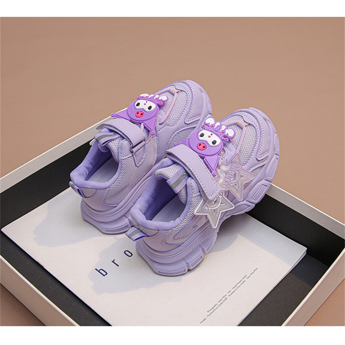 Sanrio pattern spring and autumn sports style soft sole shock absorbing sports shoes for middle and large children and girls