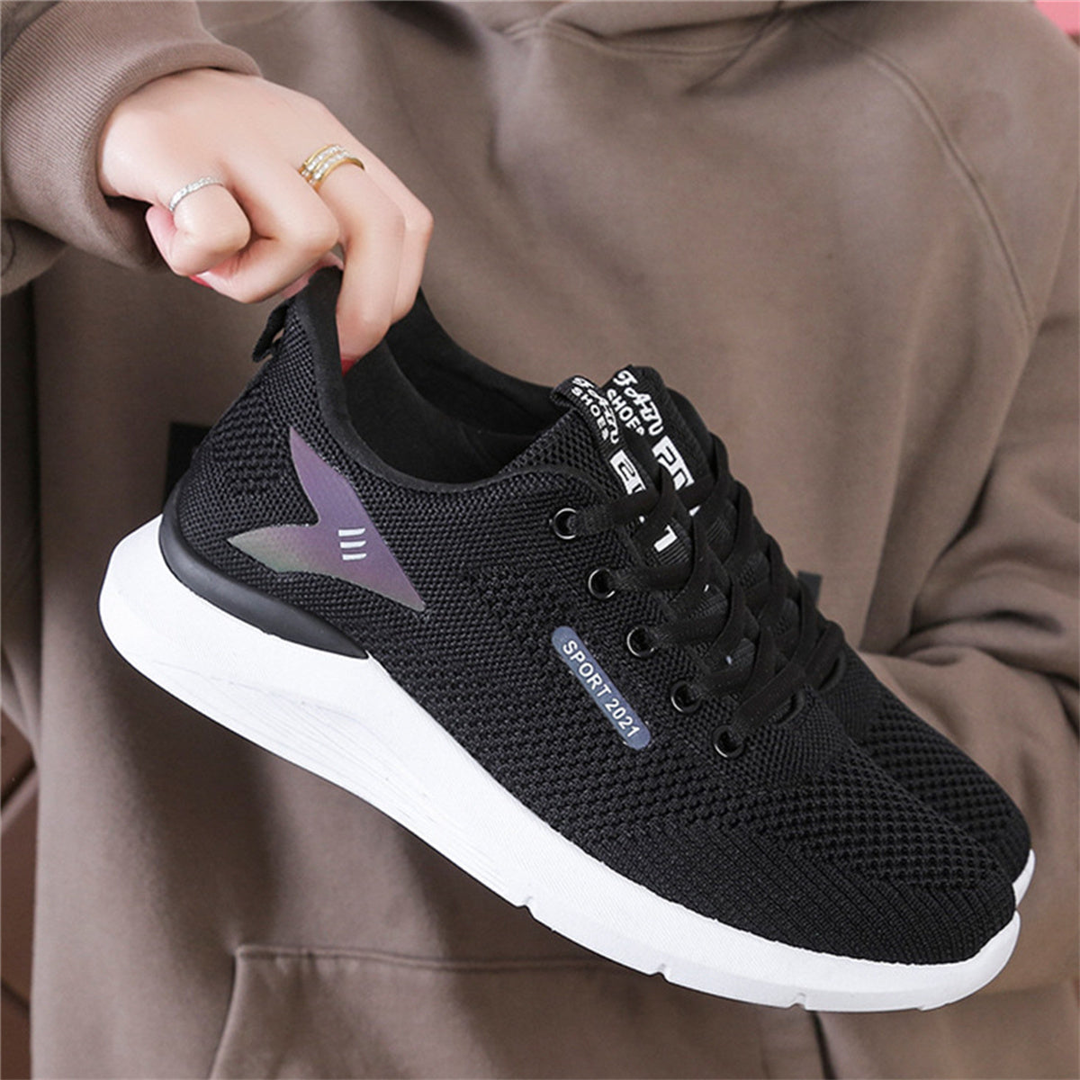 Women's sports shoes soft sole lightweight casual running shoes