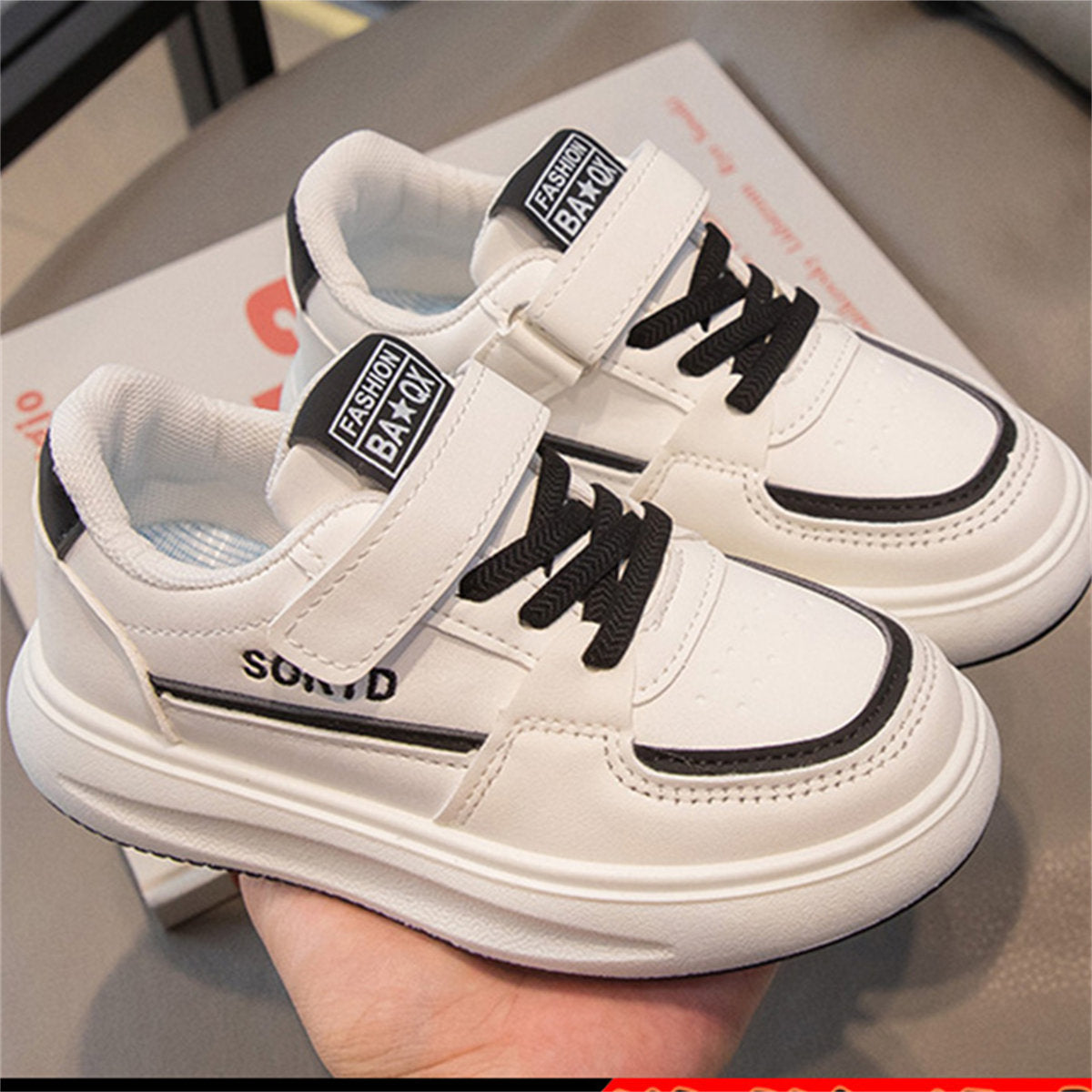 Simple casual style Velcro non-slip low-top sneakers for boys and girls