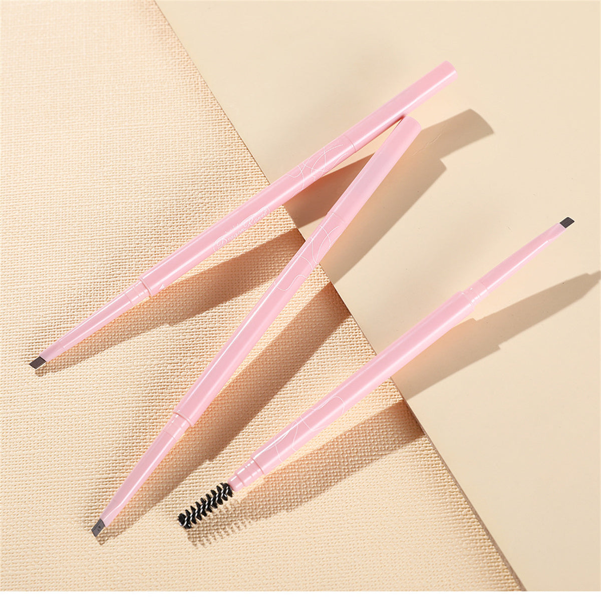 Ultra-fine waterproof and sweat-proof triangle eyebrow pencil for beginners that is not easy to fade