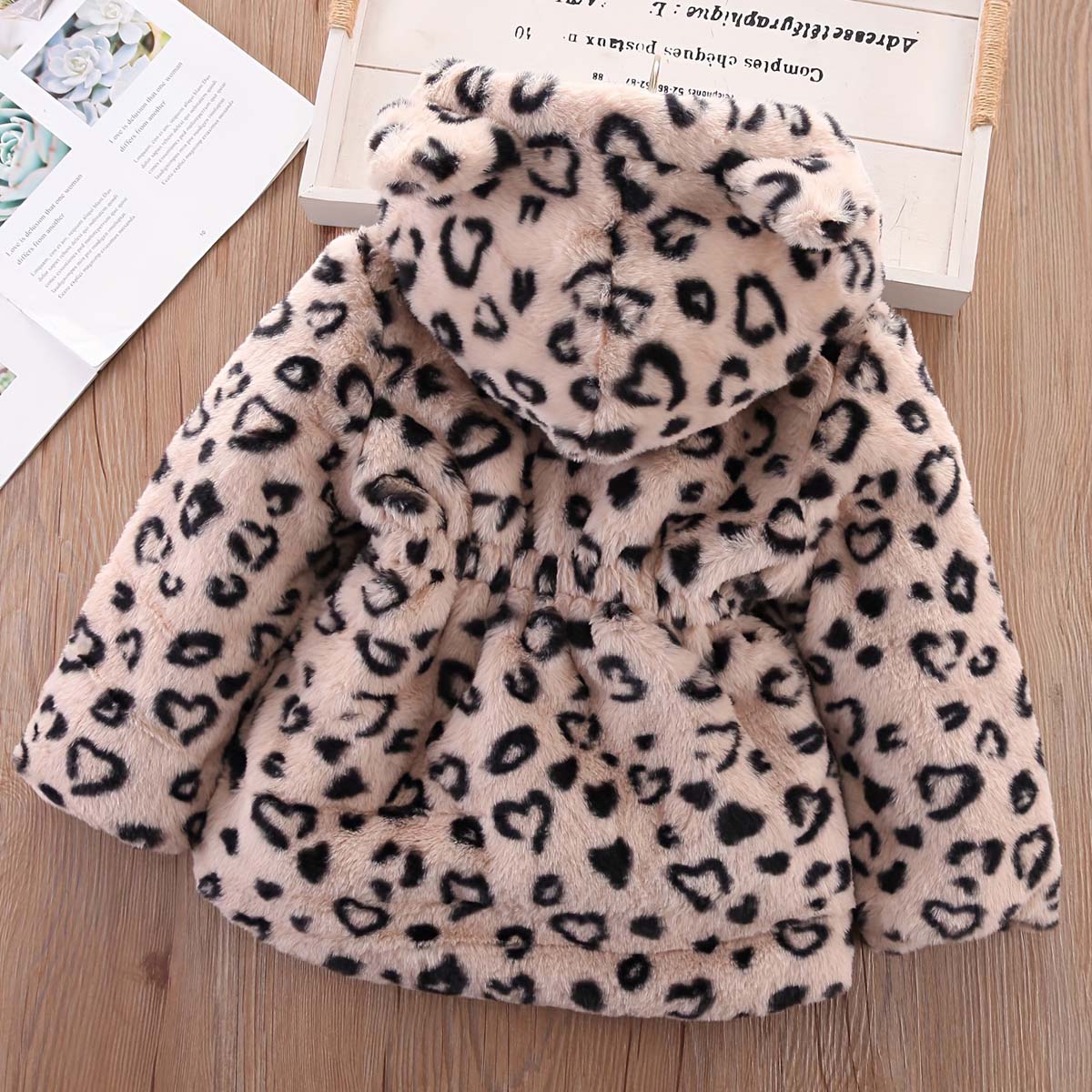 Autumn and winter new arrival girls cartoon cow fur coat children's hooded warm coat