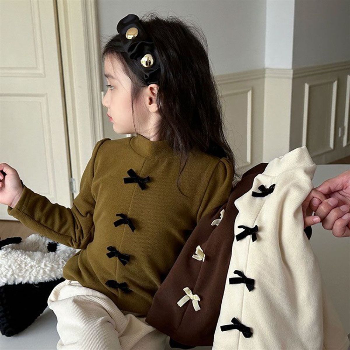 Children's sweet bow bottoming shirt for baby girls with velvet inner wear winter style girls bottoming shirt half turtleneck