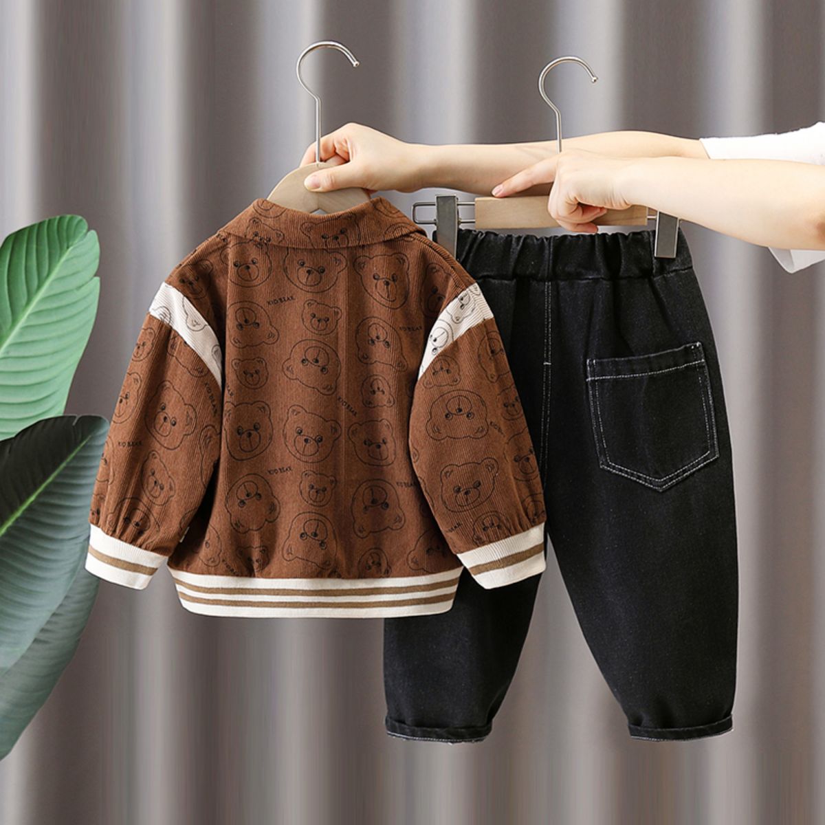 Boys baby autumn suits children's spring and autumn new infant children's stylish long-sleeved three-piece tops coat clothes