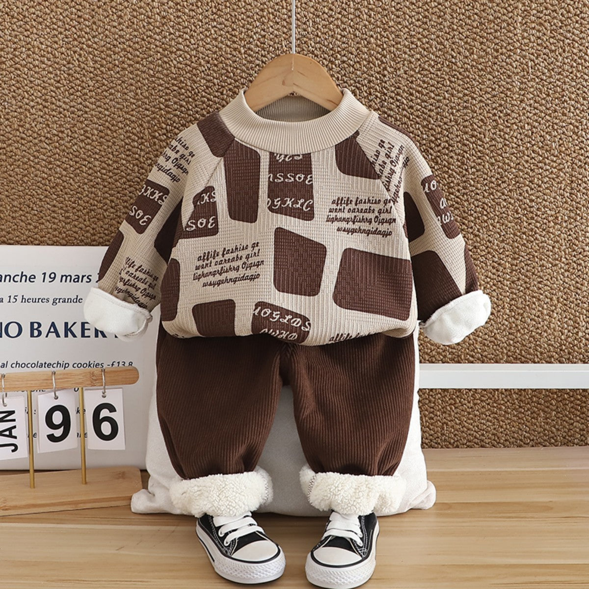 Boys suit autumn and winter style fashionable baby stylish sweater round neck pullover handsome tops for small and medium children