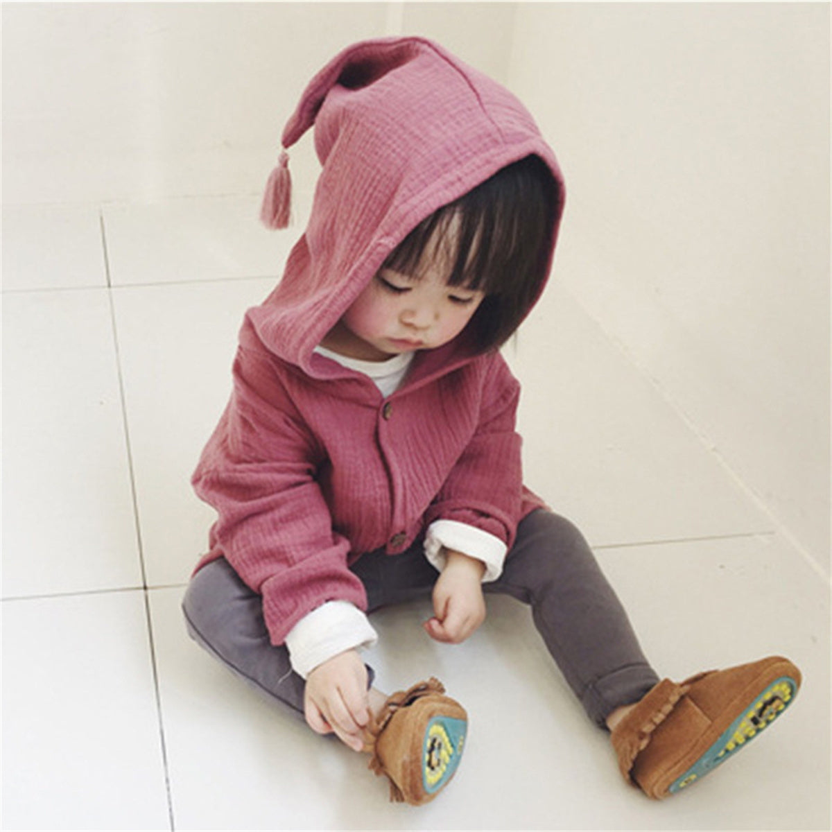 Children&#39;s Spring and Autumn Cotton and Linen Cardigan Fringed Hooded Jacket