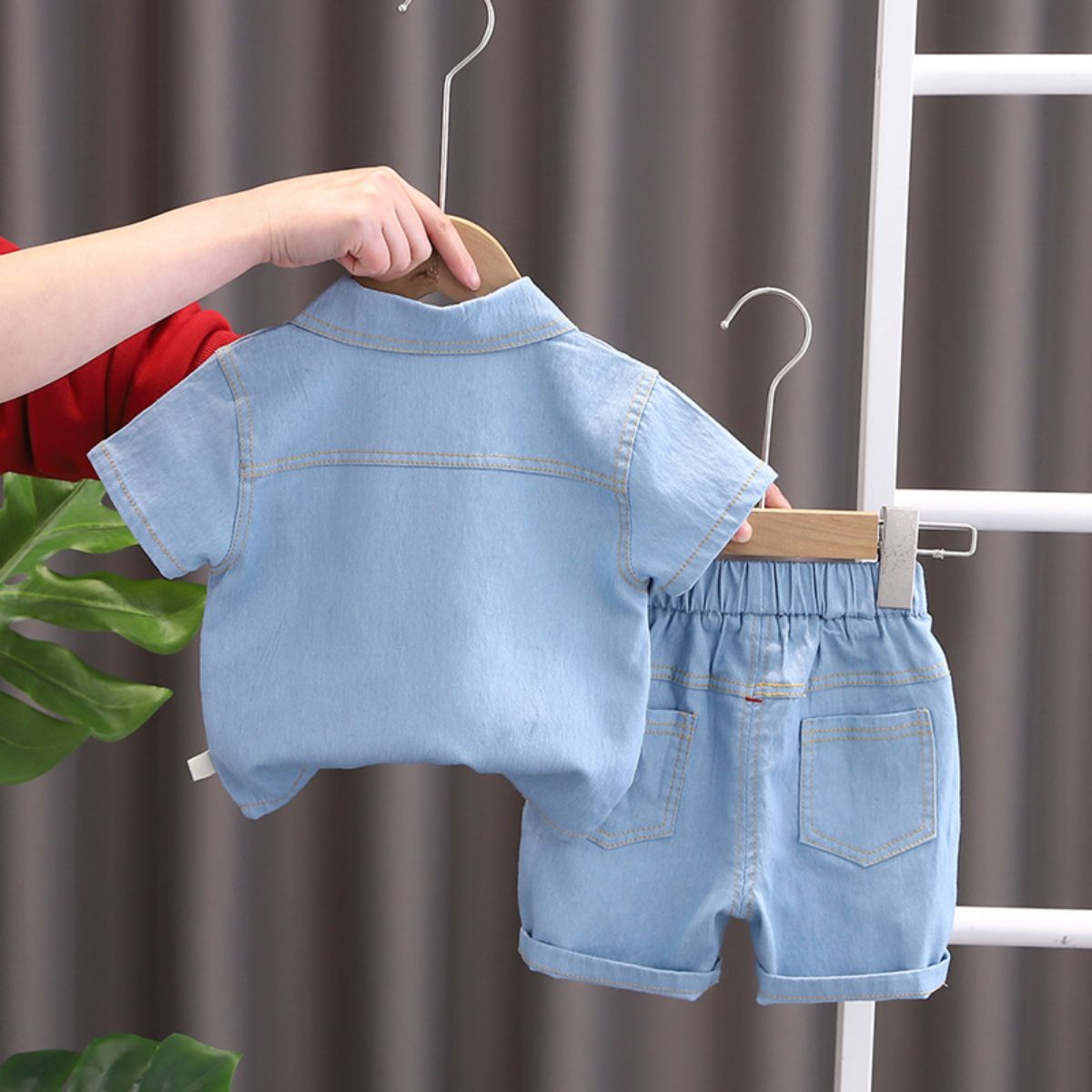 New style denim handsome children's clothing Baby loose two-piece suit short sleeve shorts comfortable printed two-piece suit