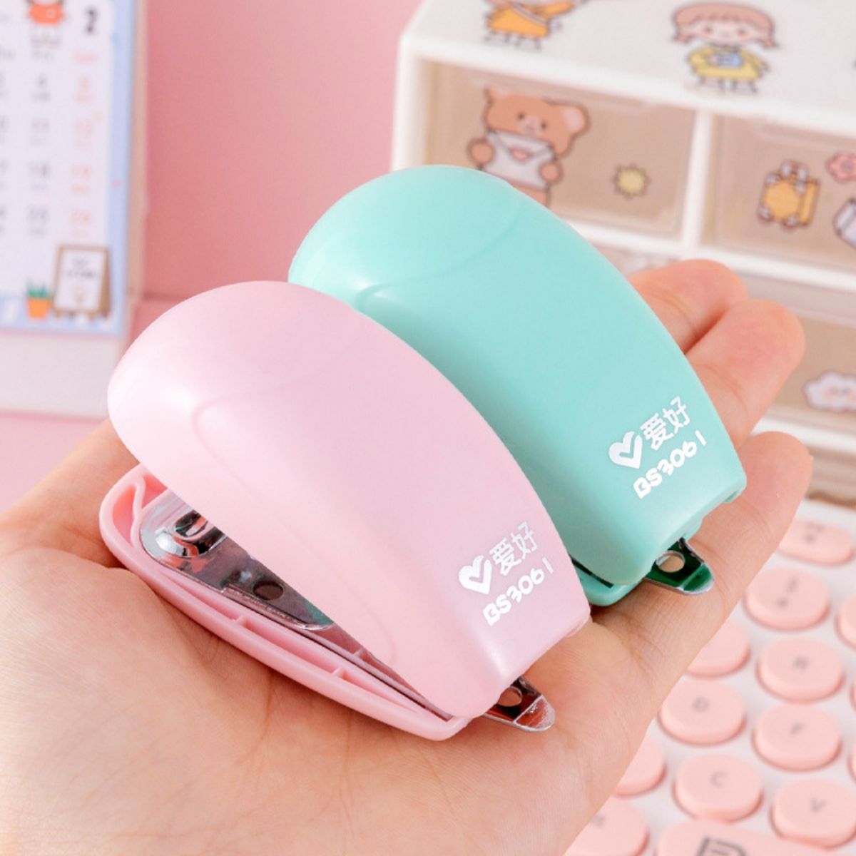 Mini portable stapler set small stapler