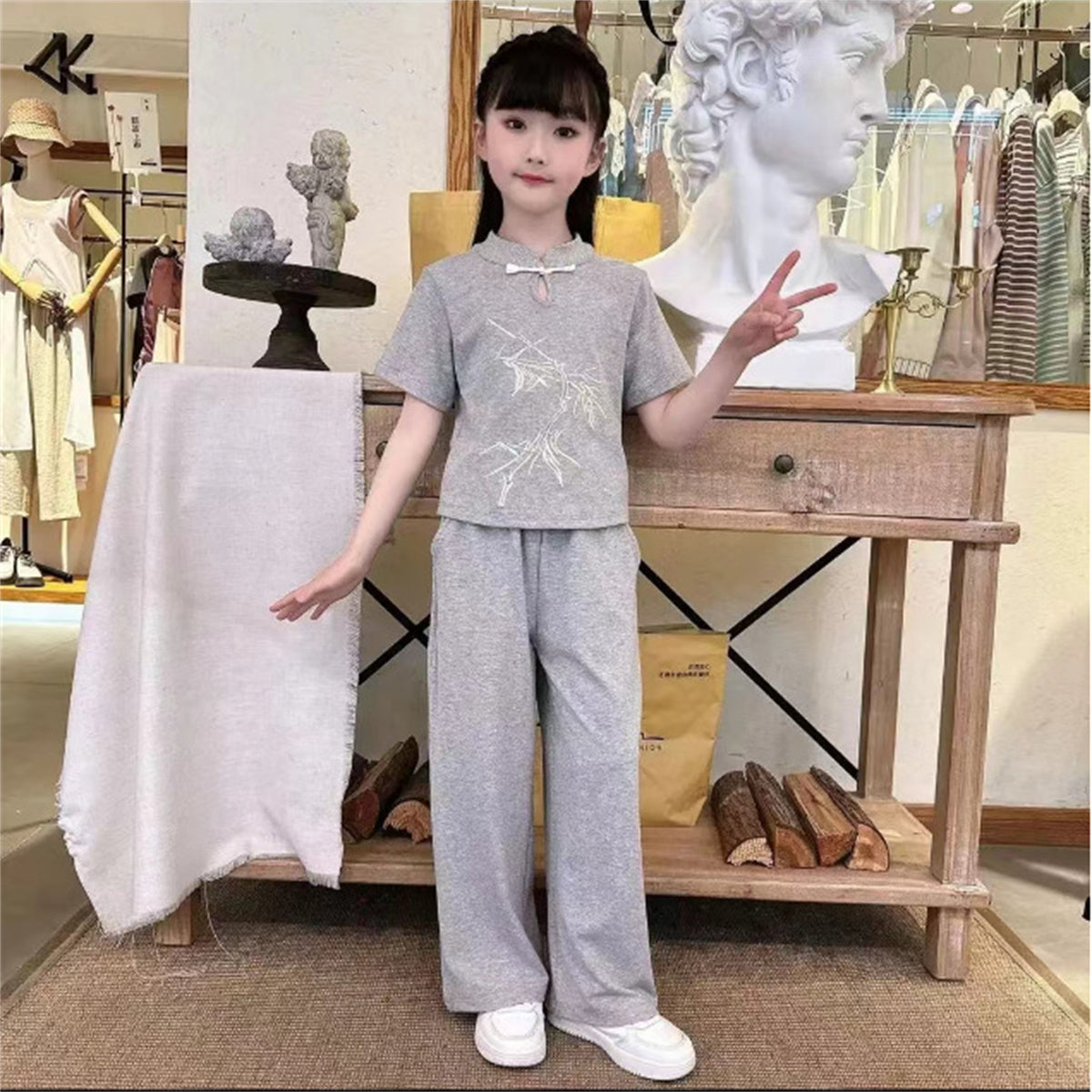 Girls solid color casual fashion temperament summer new short-sleeved trousers two-piece suit