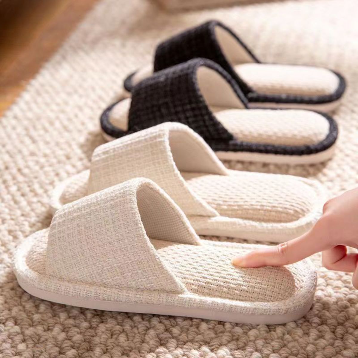 Slippers for women, small fragrance style, home slippers for couples, household, four seasons, guests, leaking toes, silent floor slippers