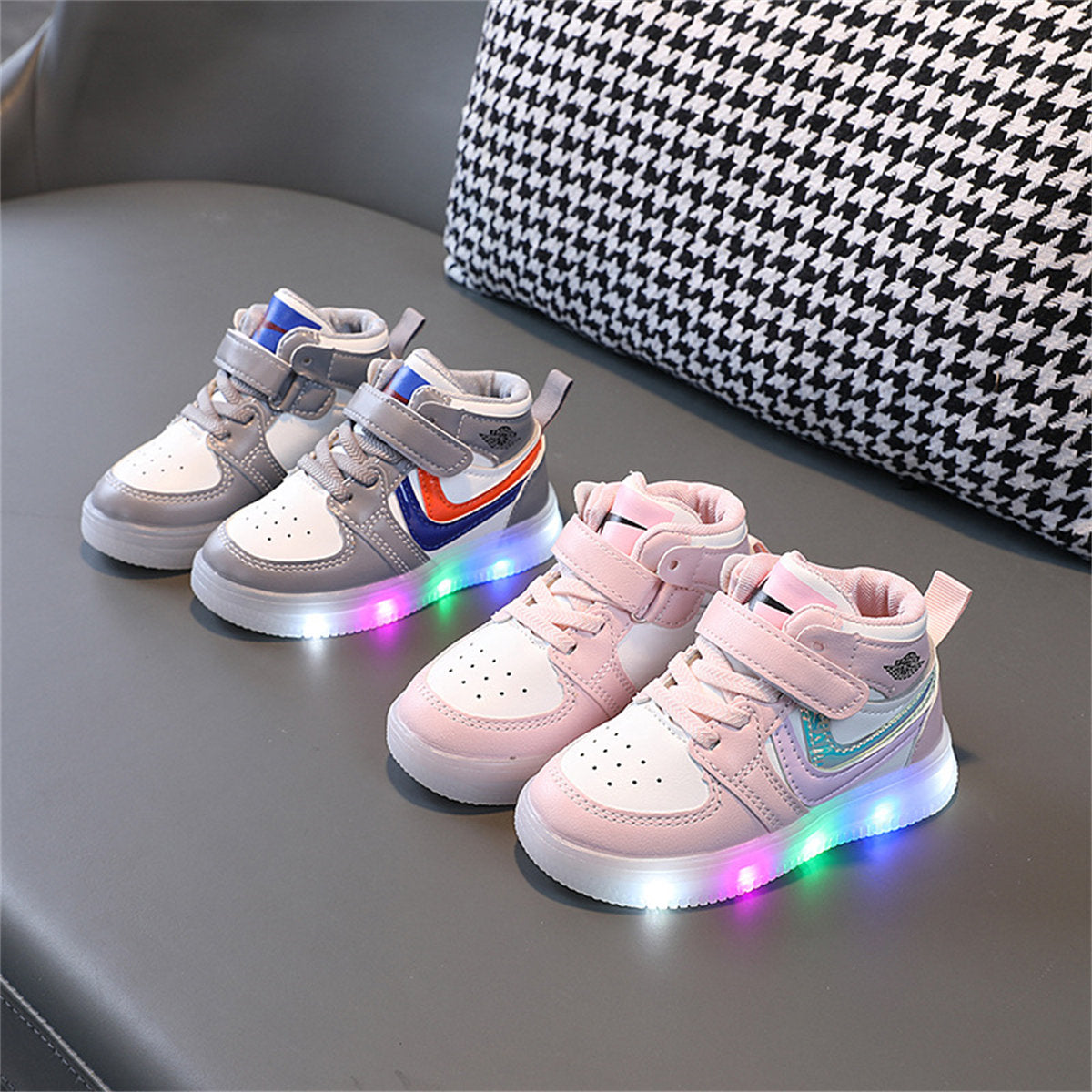 Simple and elegant luminous LED soft-soled high-top sneakers for children and boys