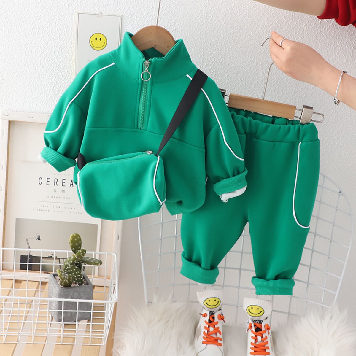 Boys autumn suits, small and medium-sized children's zipper shirts, two-piece suits, baby sports casual clothes, children's clothing