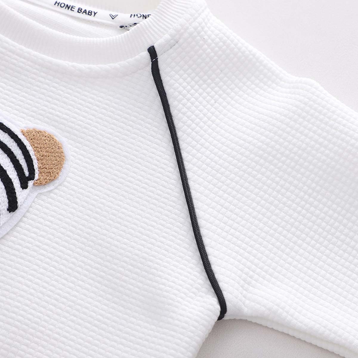 New arrival children's autumn casual suit cartoon baby round neck bear sports pants sweatshirt long sleeve two-piece suit