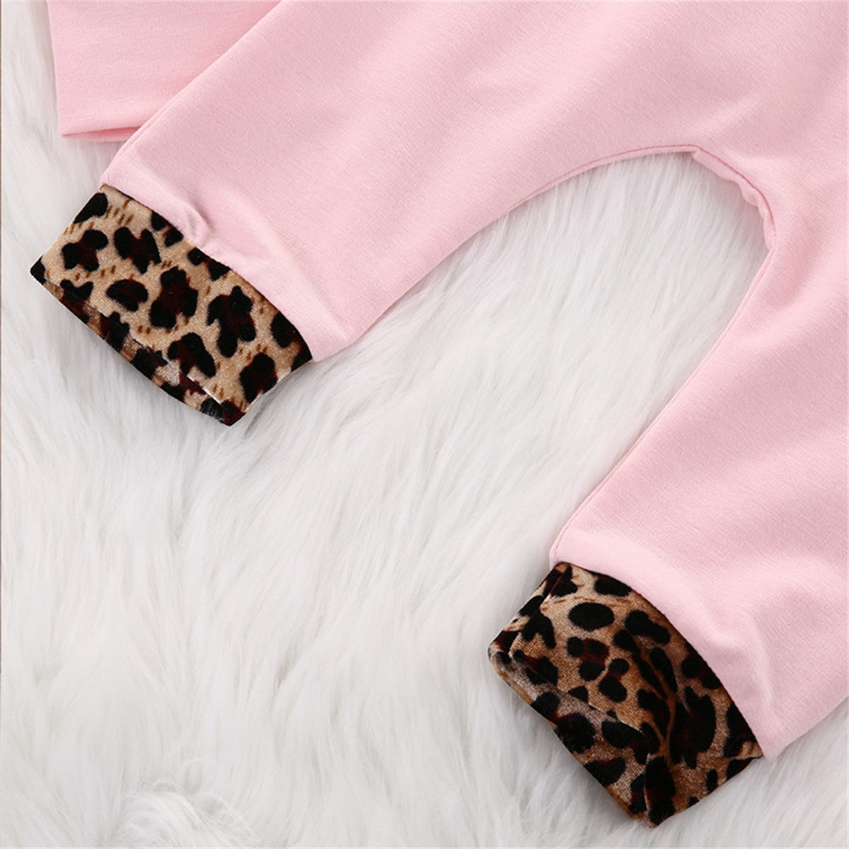 Baby pink sweatshirt leopard print solid color sweatshirt leopard print suit