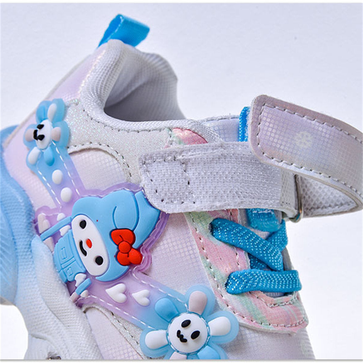 Children's girls' Sanrio cute cartoon style soft sole breathable luminous LED sports shoes