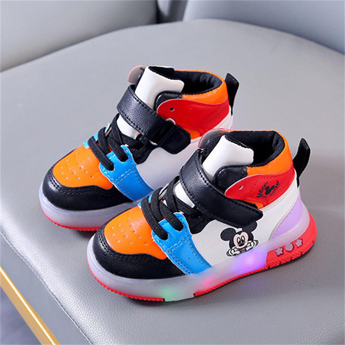 Children's Mickey and Minnie cartoon pattern luminous sneakers