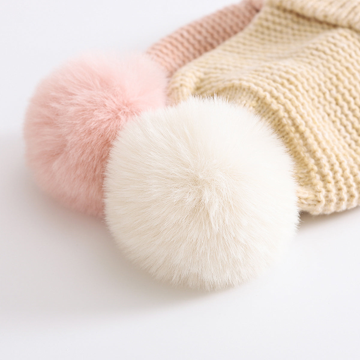 Children's fur ball hat and neck set