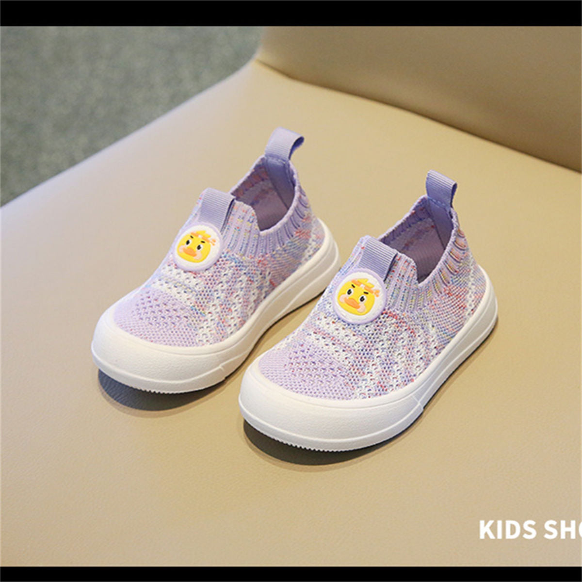 Children&#39;s and boys&#39; autumn yellow duck cute breathable casual low-top sneakers