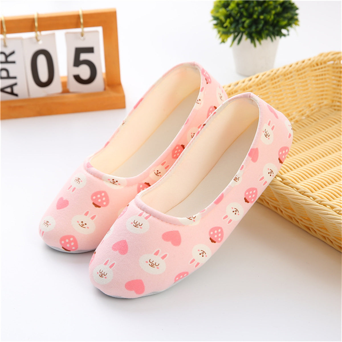 Pregnant women and postpartum non-slip breathable silent lightweight silent heel breathable slippers