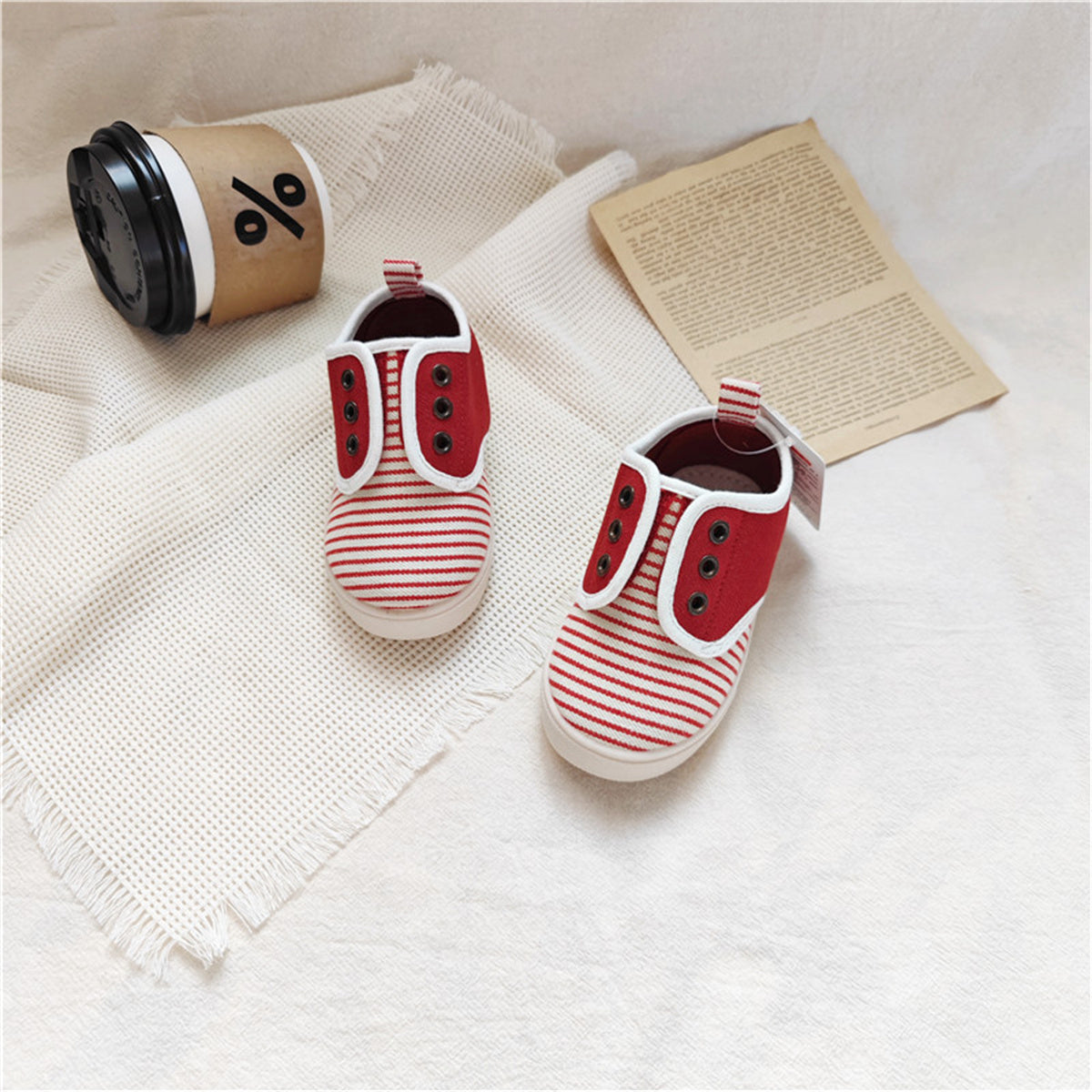 Children's and boys' simple striped casual style low-top canvas shoes