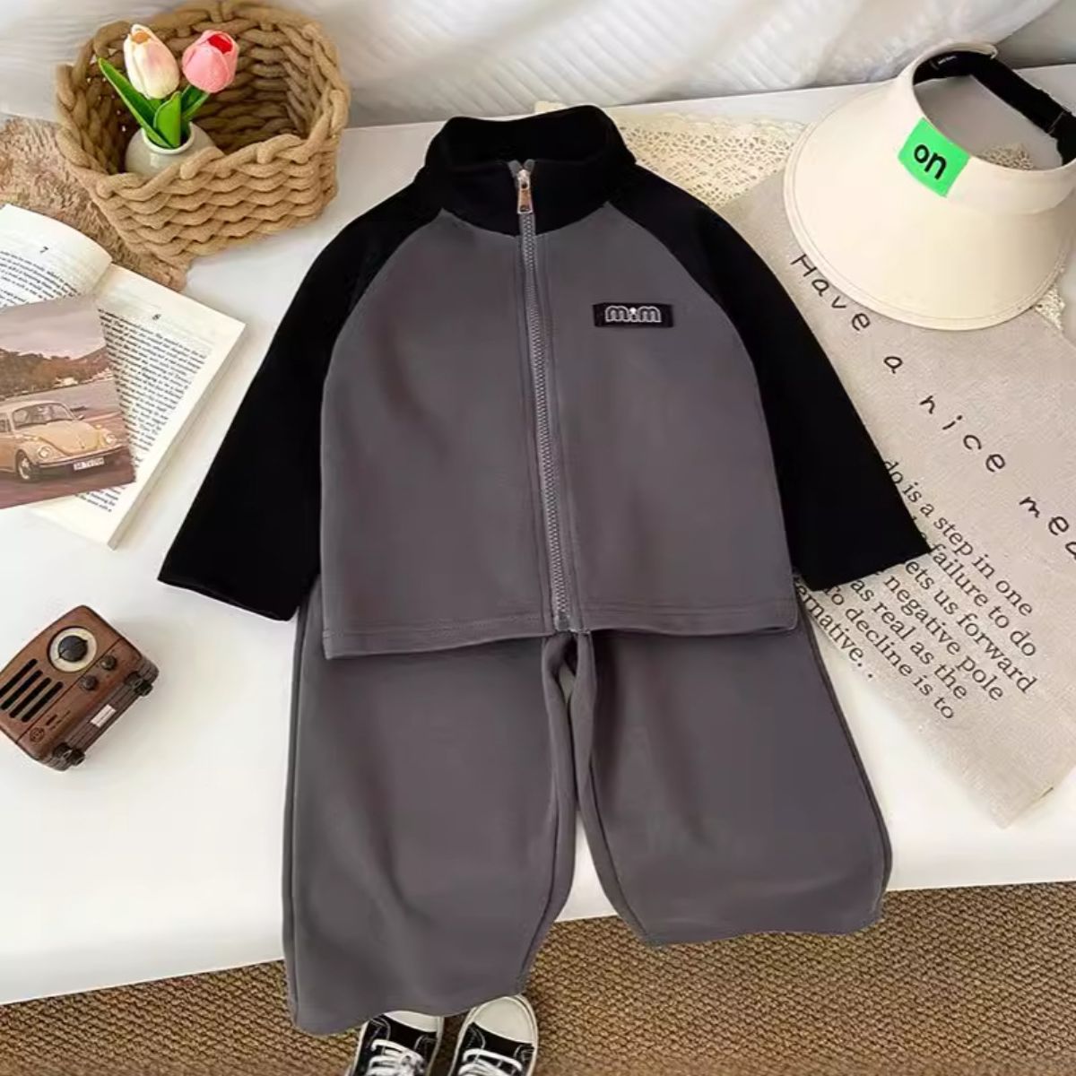 Children's spring and autumn suits new style casual stand collar color matching casual jacket boys and girls straight pants two pieces