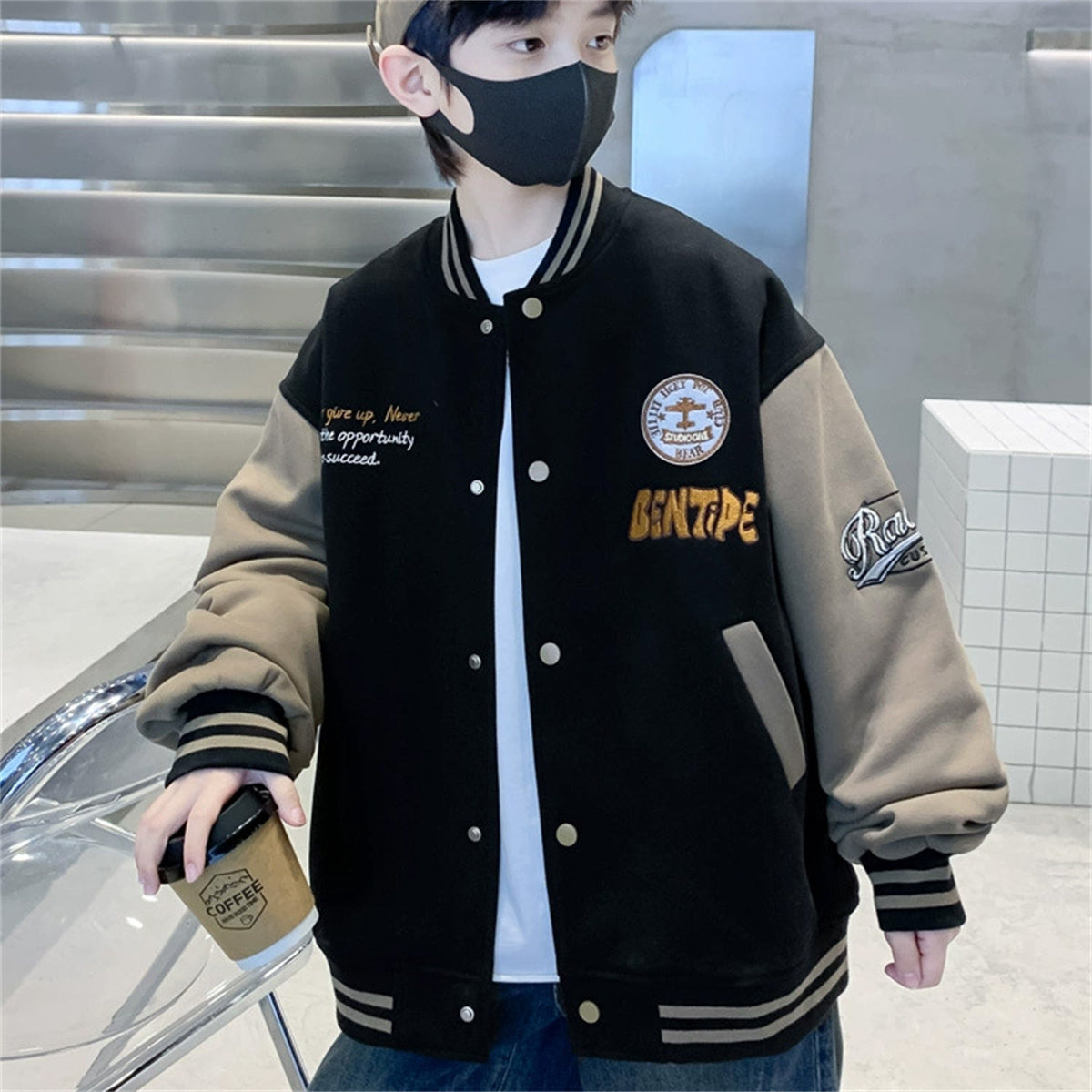 Winter plus velvet color matching cool style warm casual baseball jacket for middle and large boys