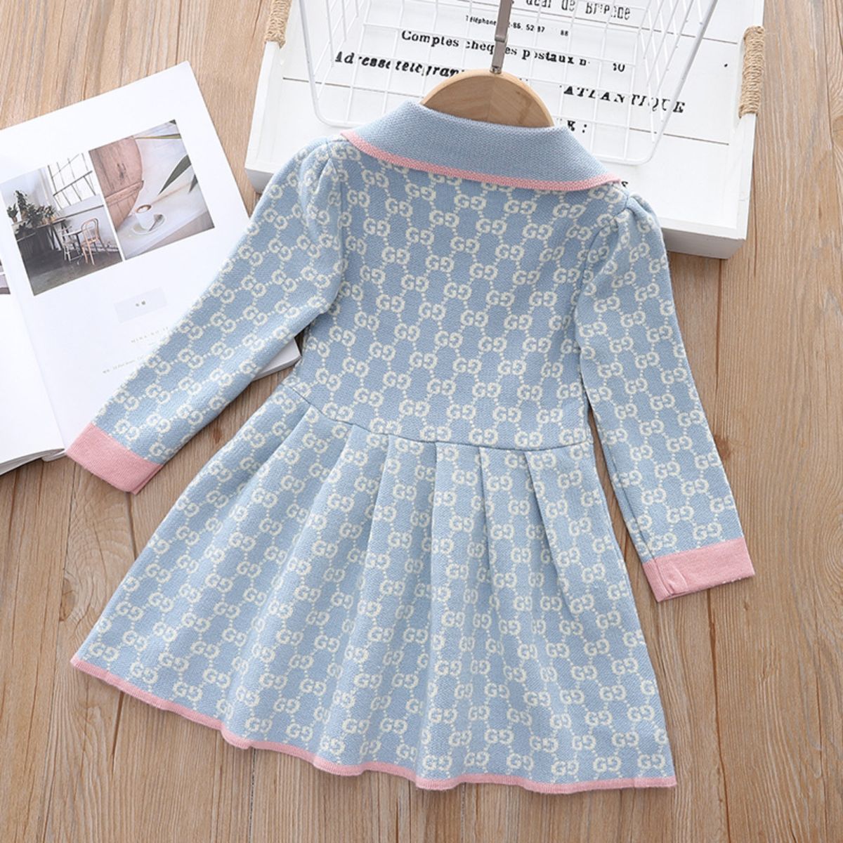 Girls knitted elegant long-sleeved princess dress