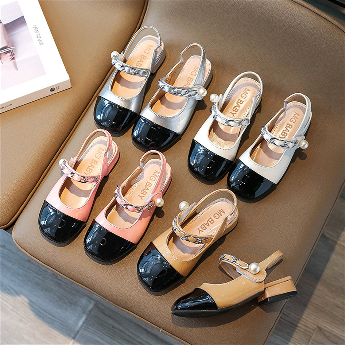 Medium and large girls' color matching pearl style elegant lady style flat leather shoes