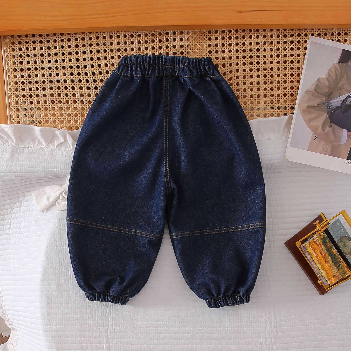 New jeans for boys and girls, versatile, fashionable and handsome jeans, stylish loose leggings