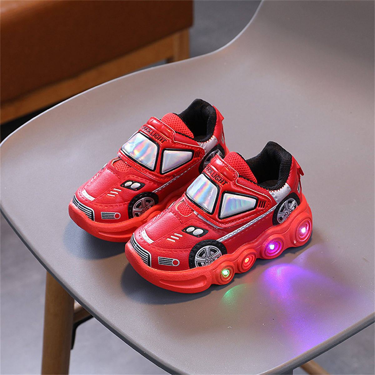 Little boy autumn luminous racing style cool sports shoes