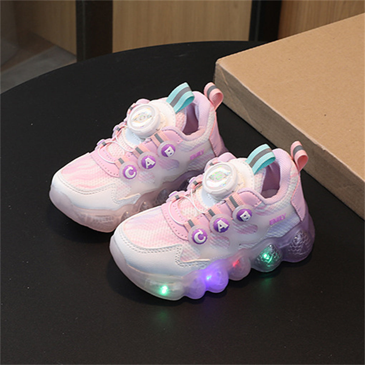 Children's and boys' light-up rotating button breathable running shoes